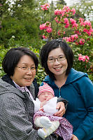 Grandma Mom And Nara At QE